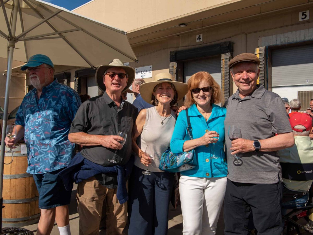 _D755621 McKenna, Jim & Mary, Shelly Park & Michael Babich